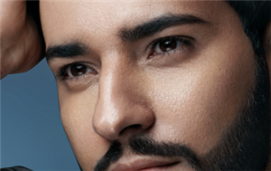 双眼皮手术很简单吗?这两只眼睛有什么不同吗?做双眼皮的方法是一样的吗?