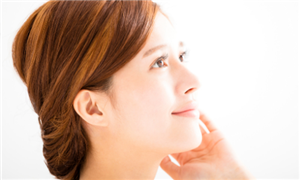 抽脂会导致眼袋痛吗?