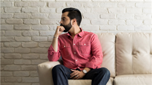 如果眉型不好怎么办?眉毛植入术是可以改进的。