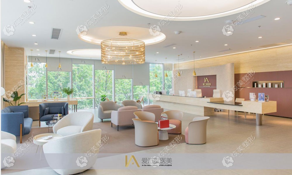 中山腰腹吸脂医院排名更新:中山爱汇星/美南华等私立医院做吸脂排名好