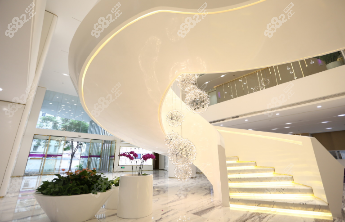 欧阳天祥双眼皮修复实例参考(m.8682.cc) 欧阳天祥双眼皮修复实例参考(m.8682.cc)