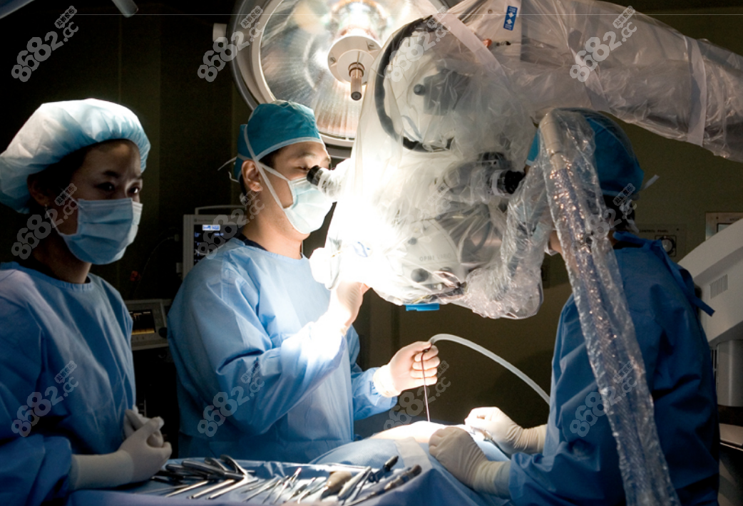 韩国李承哲神经外科颈椎人工椎间盘置换术 韩国李承哲神经外科颈椎人工椎间盘置换术