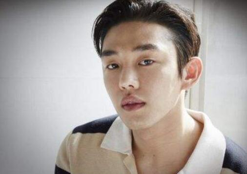 刘亚仁整容02.jpg 刘亚仁整容02.jpg