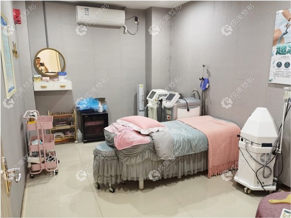 曙光设备齐全的美肤室 曙光设备齐全的美肤室