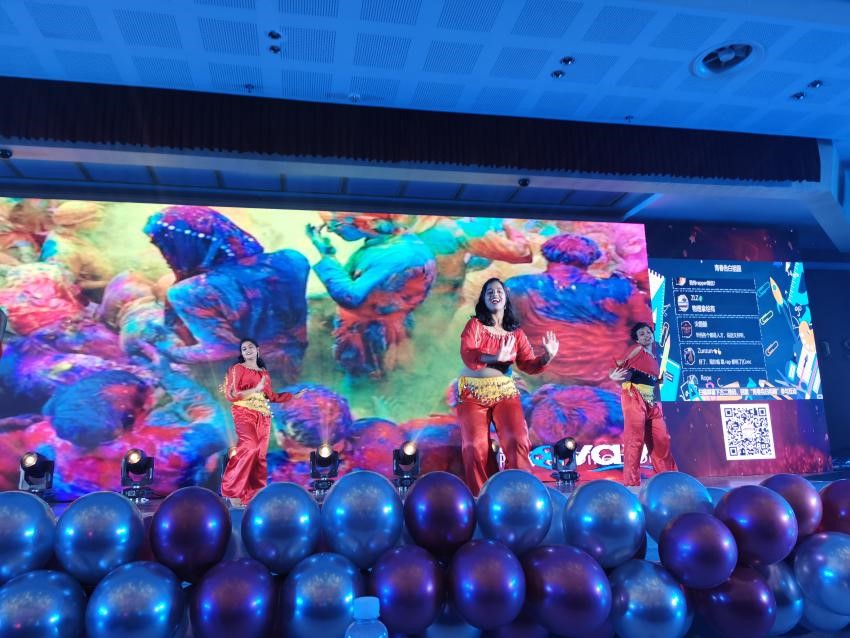 舞蹈:《印度风舞蹈》