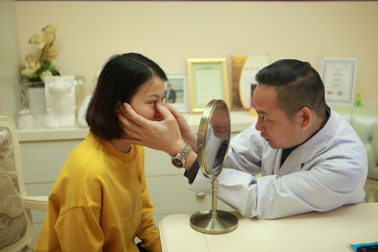 假体隆鼻价格一般多少?