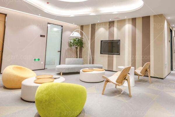 南京艺星整形医院候诊厅 南京艺星整形医院候诊厅