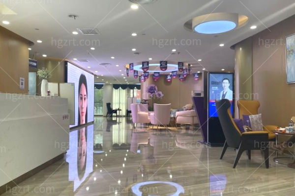 昆明铜雀台整形医院大厅环境.jpg 昆明铜雀台整形医院大厅环境.jpg