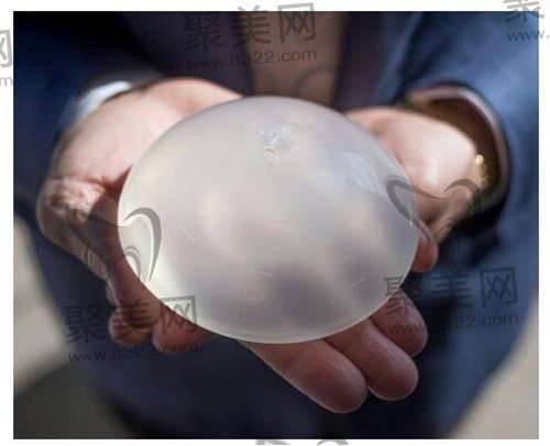 假体隆胸 假体隆胸