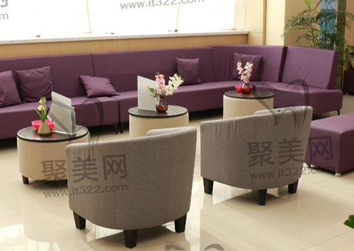 西安中诺口腔医院候诊区 西安中诺口腔医院候诊区