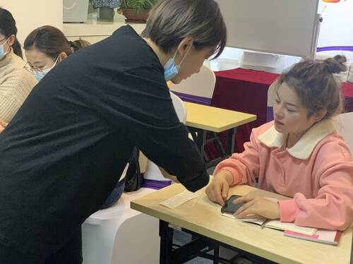 想找好培训微整形的学校?谁知道哪里有? 想找好培训微整形的学校?谁知道哪里有?