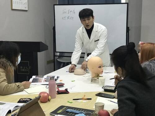 学微整形多少钱?学微整形贵不贵? 学微整形多少钱?学微整形贵不贵?