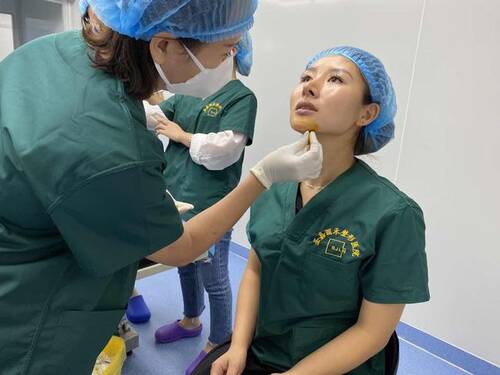 哪个微整形学校首先? 哪个微整形学校首先?