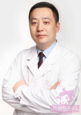 北京八大处李占强做隆鼻失败修复怎么样？