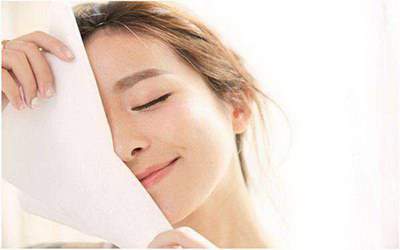 格莱美注射玻尿酸 项目分类:玻尿酸 玻尿酸丰面颊 格莱美注射玻尿酸 项目分类:玻尿酸 玻尿酸丰面颊