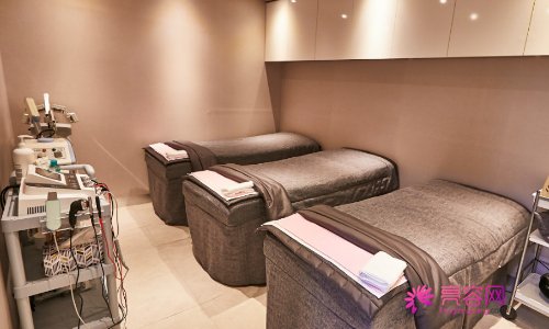 武汉市中心医院整形美容价格，内附科室介绍+整形医生资料简介