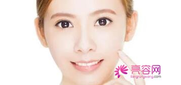 激光祛斑需要多少钱呢?激光美容祛斑手术的果怎么样呢?祛斑真人案例