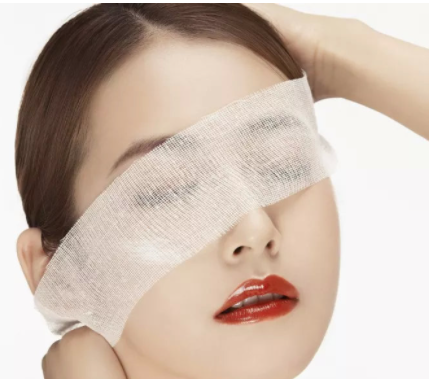 <strong>双眼皮术后恢复5个阶段,该怎么护理?</strong>