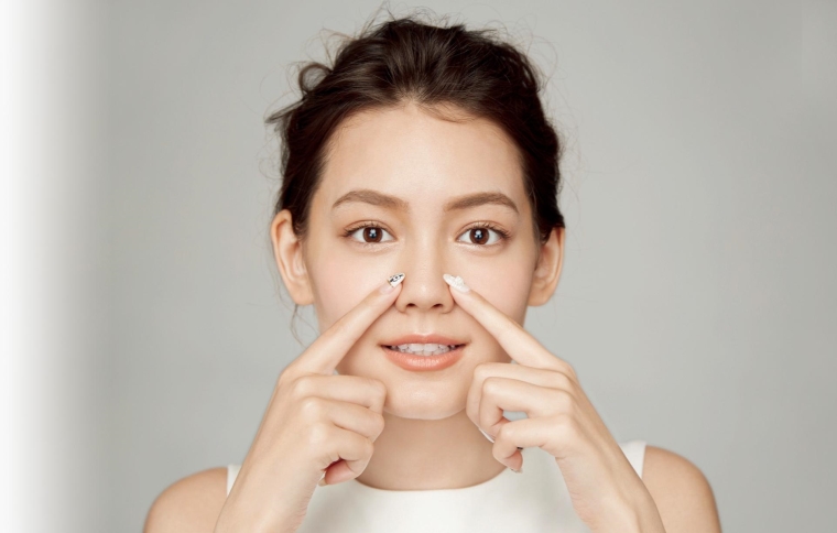 逐步讲解内切去眼袋要疼多久 逐步讲解内切去眼袋要疼多久