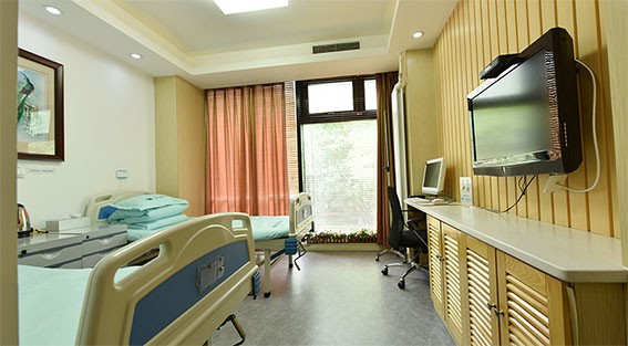 1659318971738679.jpg 病房.jpg