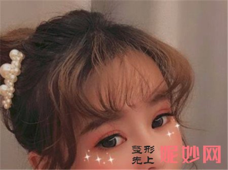 在湘雅二医院整形科找赵柏程做的肋软骨隆鼻,变漂亮后越来越自信!