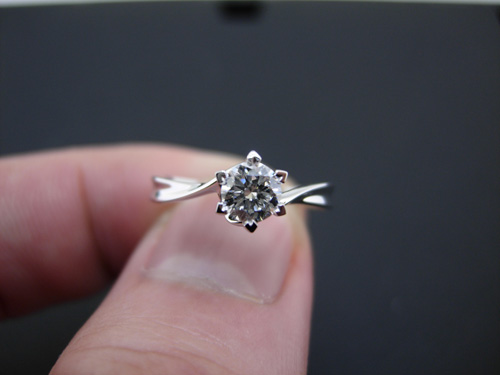 网友晒得礼物--钻戒 网友晒得礼物--钻戒