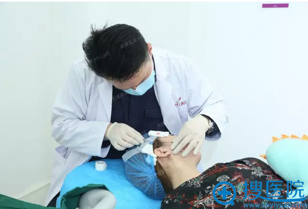 林主任为我置入线体 林主任为我置入线体