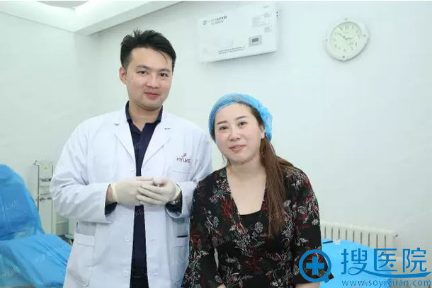 术后和林冠宏主任的合影 术后和林冠宏主任的合影