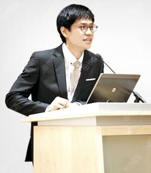 韩国雕刻医院院长宋龙泰 韩国雕刻医院院长宋龙泰