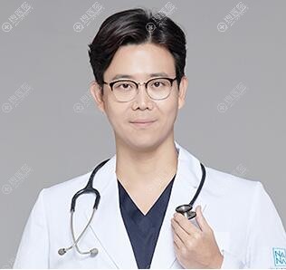 韩国NANA整形医院黄铜渊医生 韩国NANA整形医院黄铜渊医生