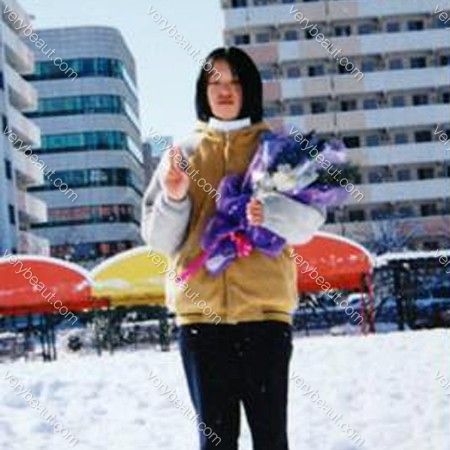 双颚手术+面部轮廓手术变美后,就要自拍,自拍,自自拍!