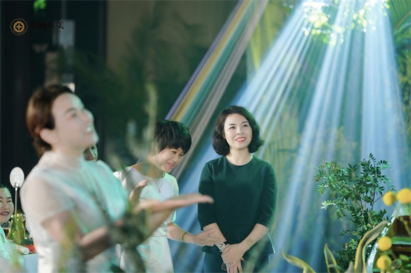 1682329771745059.jpg 33.jpg