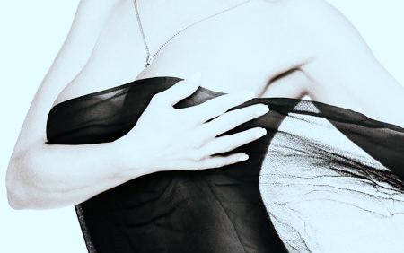 自体脂肪隆胸安全吗 自体脂肪隆胸安全吗