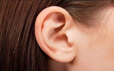 全耳再造手术:使失聪患者重新聆听世界的美妙之声