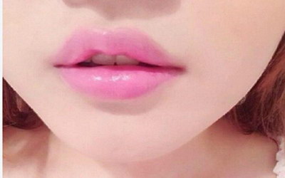 手指不小心划了一个小口