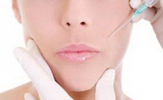 玻尿酸禁忌人群_胶原蛋白丰唇和玻尿酸丰唇哪个好